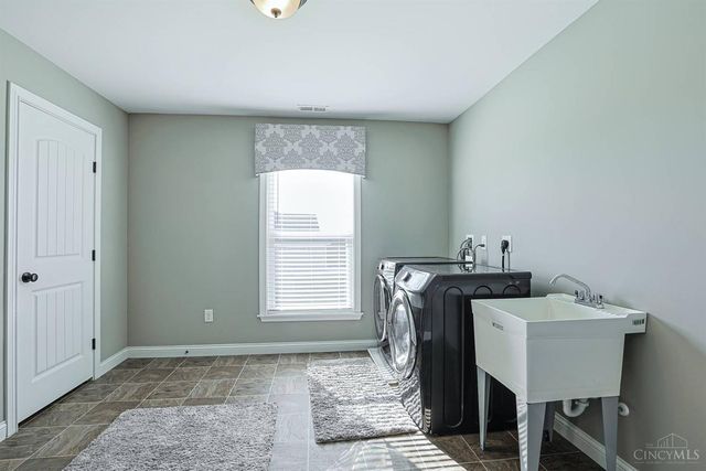 7362 W Observatory, West Chester, OH 45069