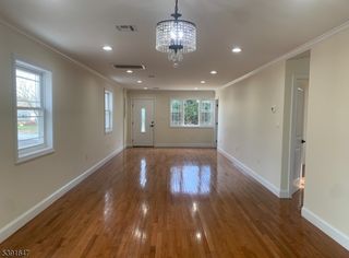 25 Adams St, Mansfield Twp., NJ 07865