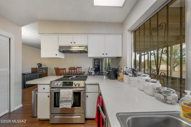 1525 S Cape Verde Place, Tucson, AZ 85748