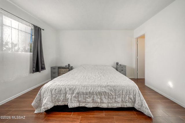 1525 S Cape Verde Place, Tucson, AZ 85748