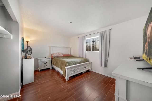 1525 S Cape Verde Place, Tucson, AZ 85748