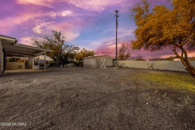 1525 S Cape Verde Place, Tucson, AZ 85748