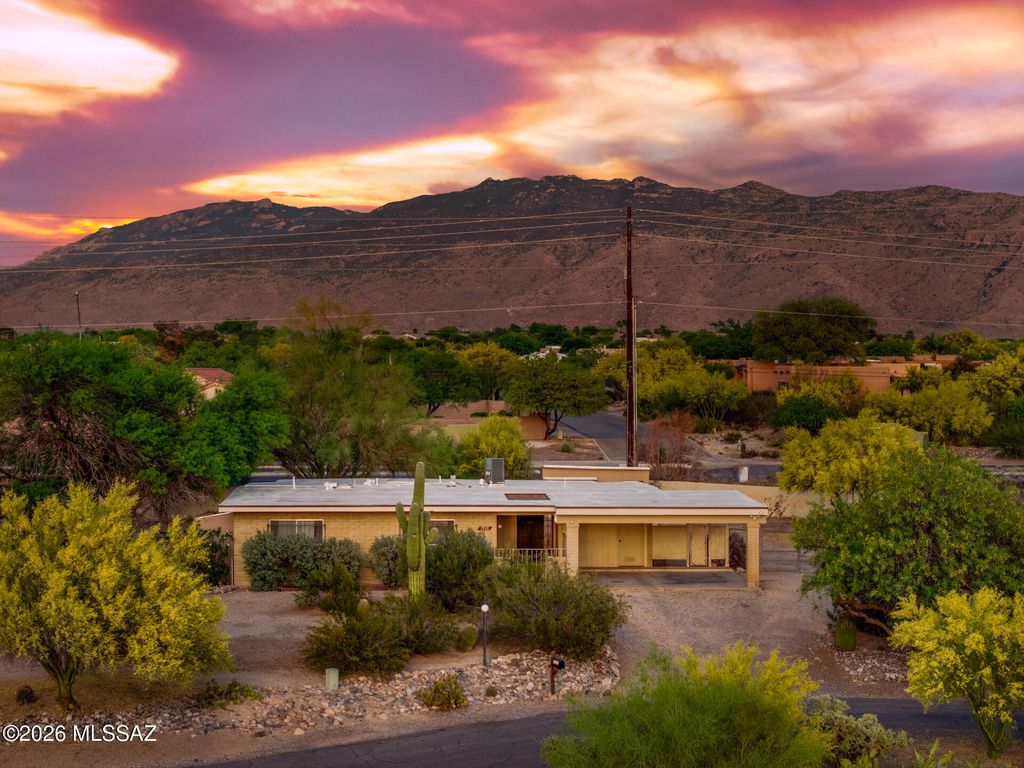 1525 S Cape Verde Place, Tucson, AZ 85748