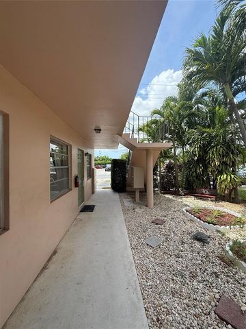 2017 NE 18th Street 1, Fort Lauderdale, FL 33305
