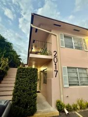 2017 NE 18th Street 1, Fort Lauderdale, FL 33305