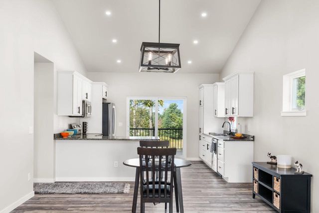 1044 Armida Court, Reedsburg, WI 53959