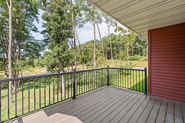 1044 Armida Court, Reedsburg, WI 53959