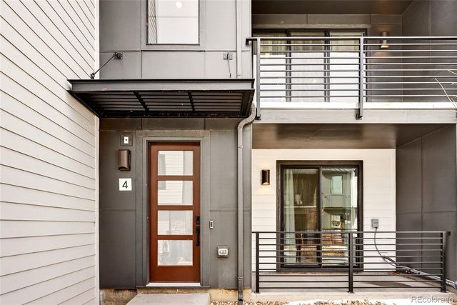 2064 S Holly Street 2-4, Denver, CO 80222