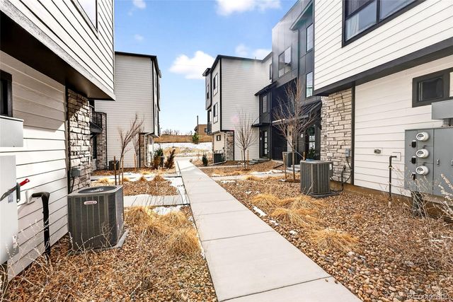 2064 S Holly Street 2-4, Denver, CO 80222