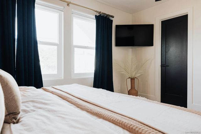 324 S Nevada St, Oceanside, CA 92054