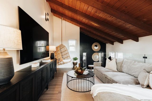 324 S Nevada St, Oceanside, CA 92054