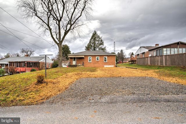 1110 ARTHUR ST, York, PA 17406