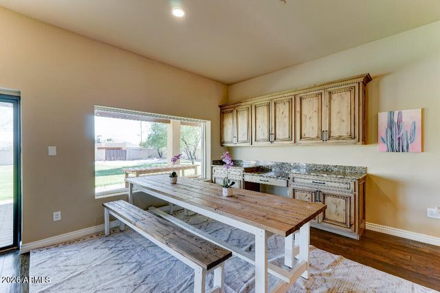 6519 E CACTUS Road, Scottsdale, AZ 85254