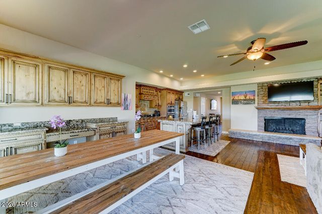 6519 E CACTUS Road, Scottsdale, AZ 85254