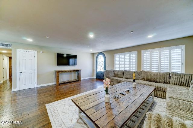 6519 E CACTUS Road, Scottsdale, AZ 85254