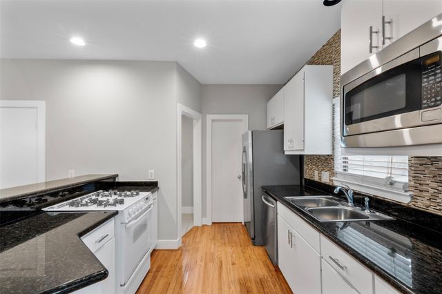 9716 Linkmeadow Lane, Houston, TX 77025