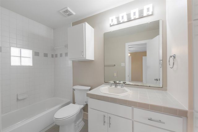 9716 Linkmeadow Lane, Houston, TX 77025