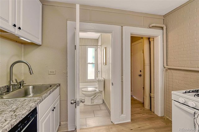 2922 Glenarm Place, Denver, CO 80205