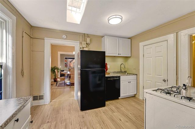 2922 Glenarm Place, Denver, CO 80205