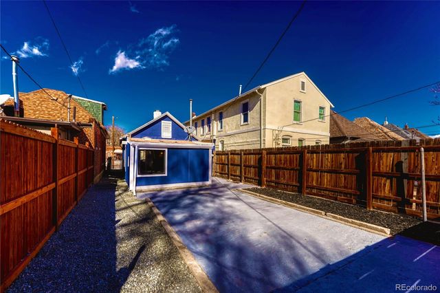 2922 Glenarm Place, Denver, CO 80205