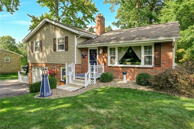 2209 Auberry Drive, Akron, OH 44312