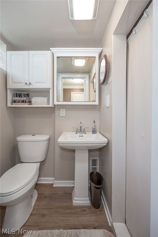2209 Auberry Drive, Akron, OH 44312
