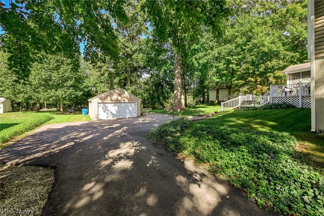 2209 Auberry Drive, Akron, OH 44312