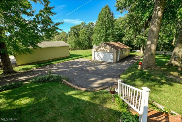 2209 Auberry Drive, Akron, OH 44312