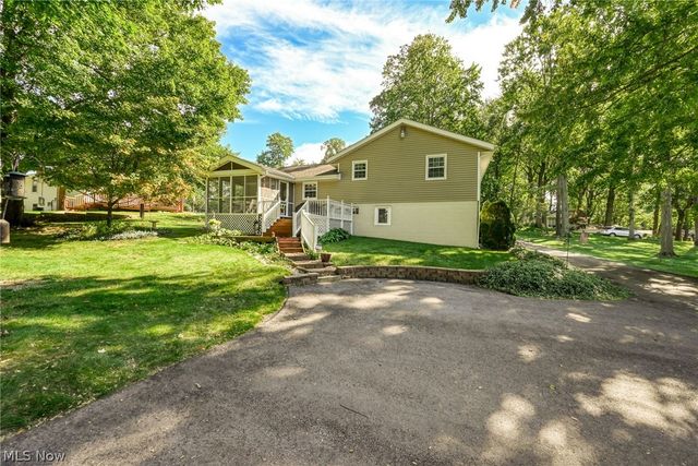 2209 Auberry Drive, Akron, OH 44312