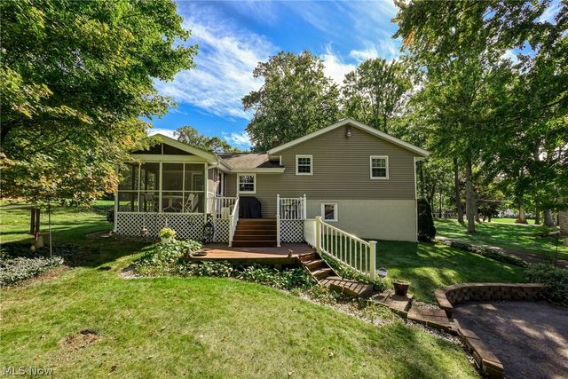 2209 Auberry Drive, Akron, OH 44312