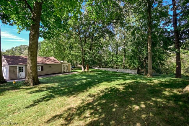 2209 Auberry Drive, Akron, OH 44312