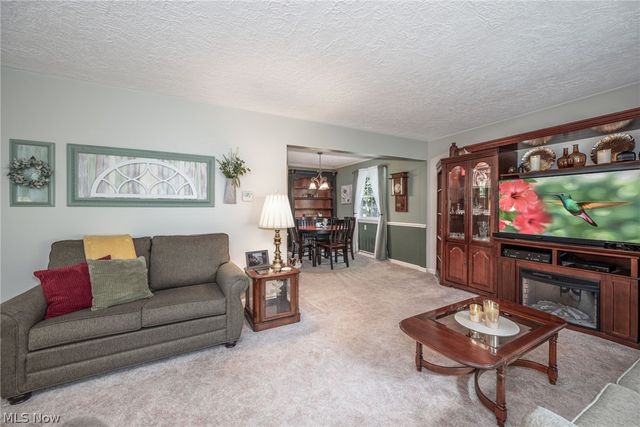 2209 Auberry Drive, Akron, OH 44312