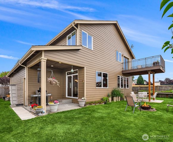 6916 37th Place NE, Marysville, WA 98270