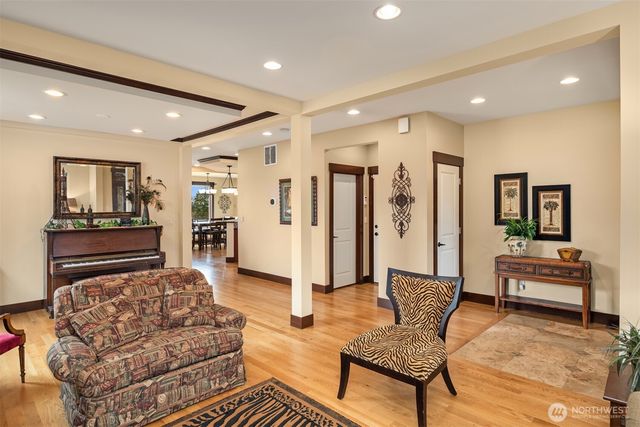 6916 37th Place NE, Marysville, WA 98270