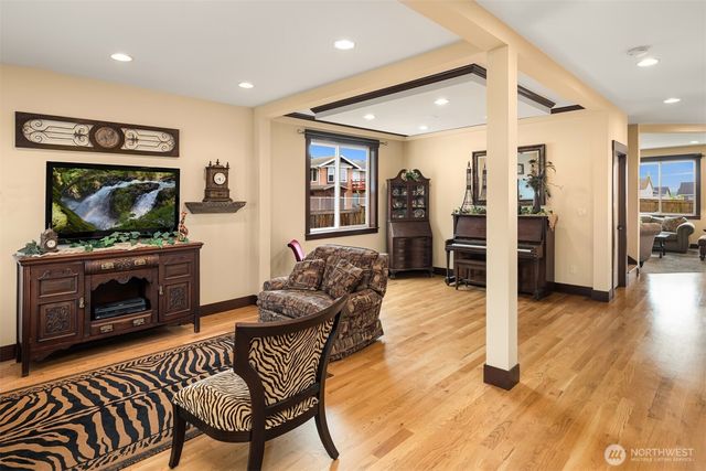 6916 37th Place NE, Marysville, WA 98270