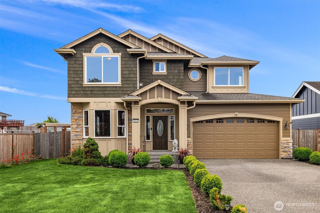 6916 37th Place NE, Marysville, WA 98270