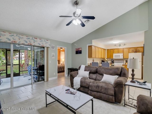 2020 Vero South Circle SW 4, Vero Beach, FL 32962