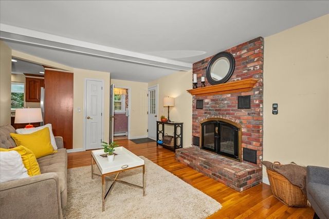 18 Fairview Drive, Southborough, MA 01772