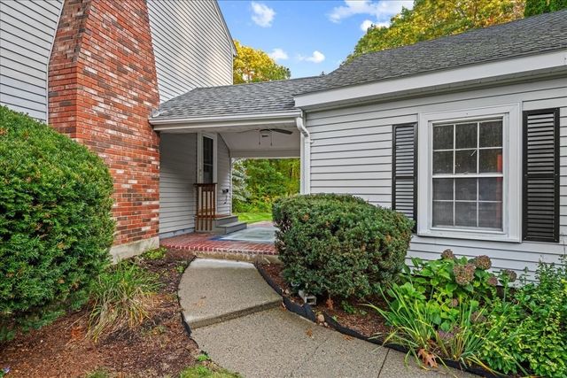 18 Fairview Drive, Southborough, MA 01772