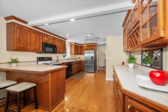 18 Fairview Drive, Southborough, MA 01772