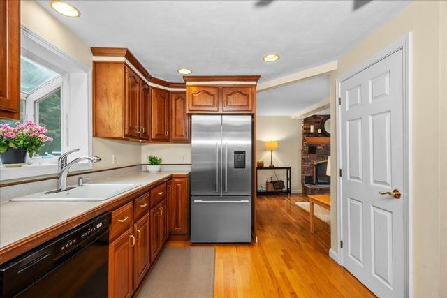 18 Fairview Drive, Southborough, MA 01772