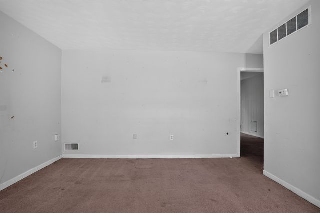 2794 LAKE PARK RD, Memphis, TN 38127