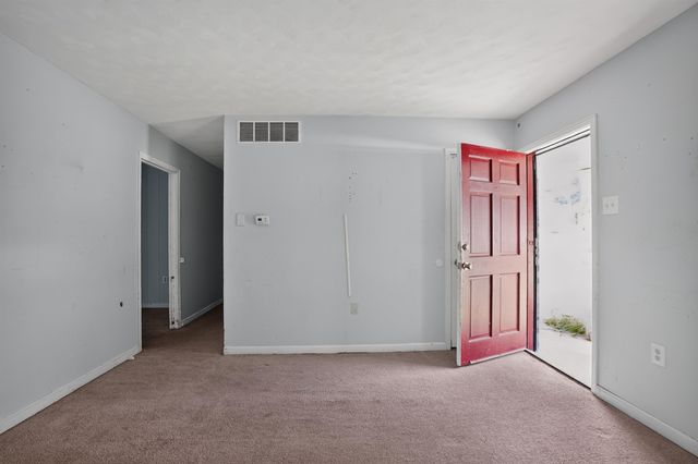 2794 LAKE PARK RD, Memphis, TN 38127