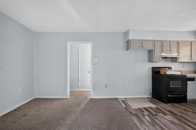 2794 LAKE PARK RD, Memphis, TN 38127
