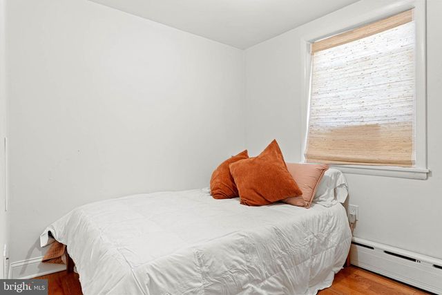 1031 EMILY ST, Philadelphia, PA 19148