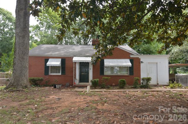 2111 Dickens Avenue, Charlotte, NC 28208