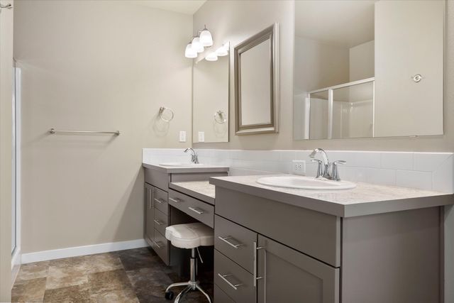 2433 NW Hazelwood Avenue, Redmond, OR 97756