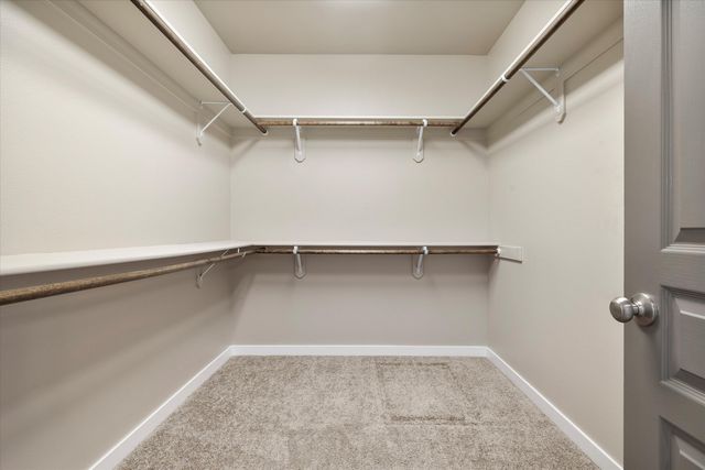 2433 NW Hazelwood Avenue, Redmond, OR 97756