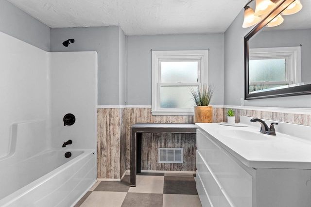 1501 OAKRIDGE AVENUE, Kaukauna, WI 54130