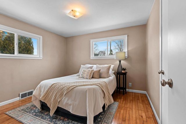 1501 OAKRIDGE AVENUE, Kaukauna, WI 54130